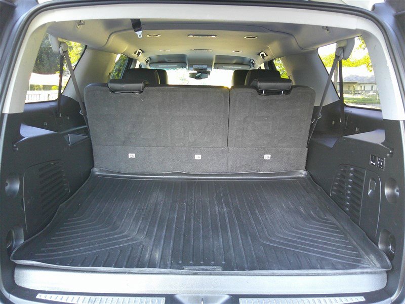 Used 2017 Chevrolet Suburban LT w/ Luxury Package image 25