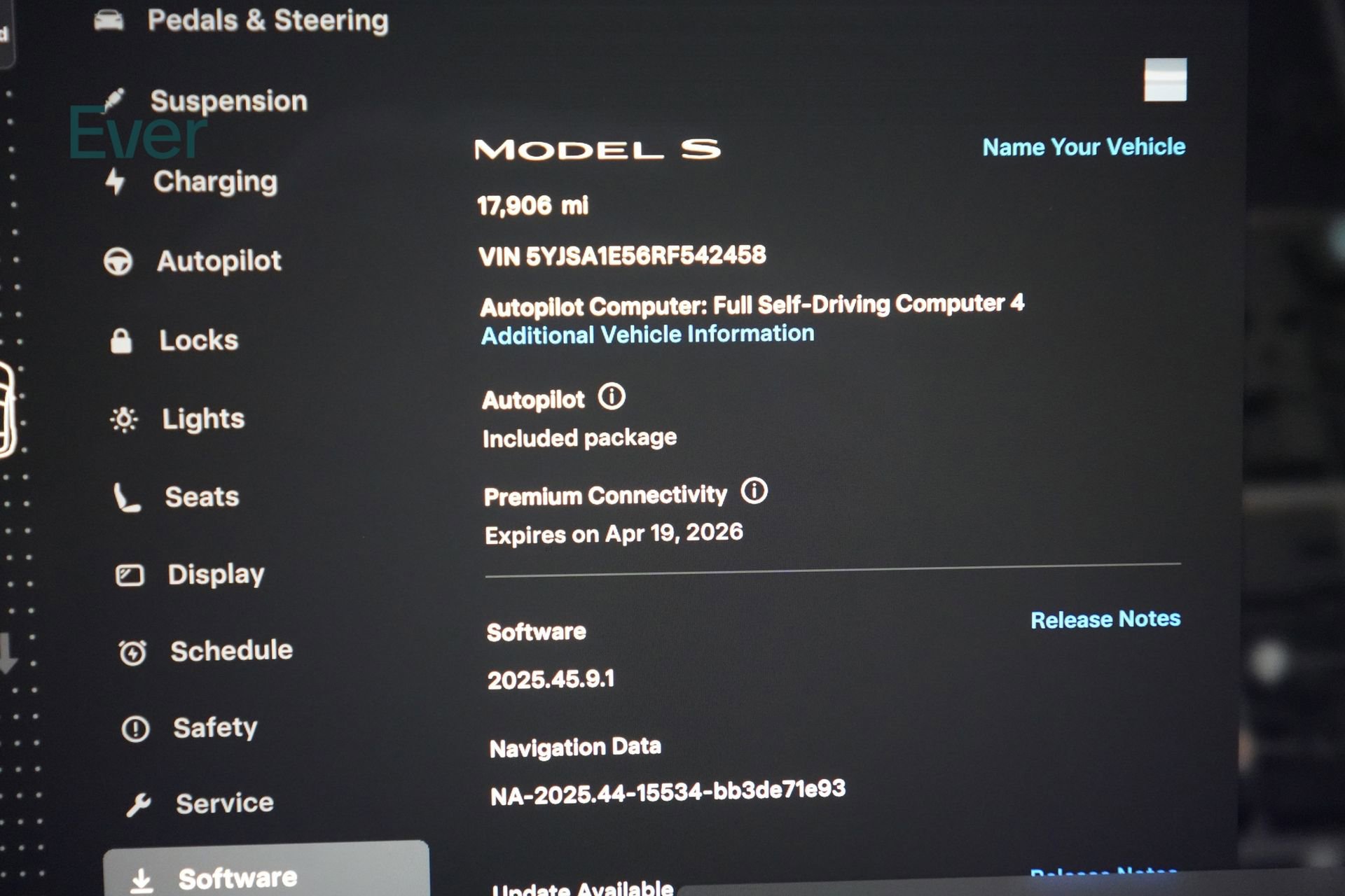 Used 2024 Tesla Model S image 7