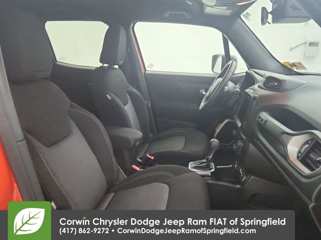 Used 2021 Jeep Renegade Latitude image 31