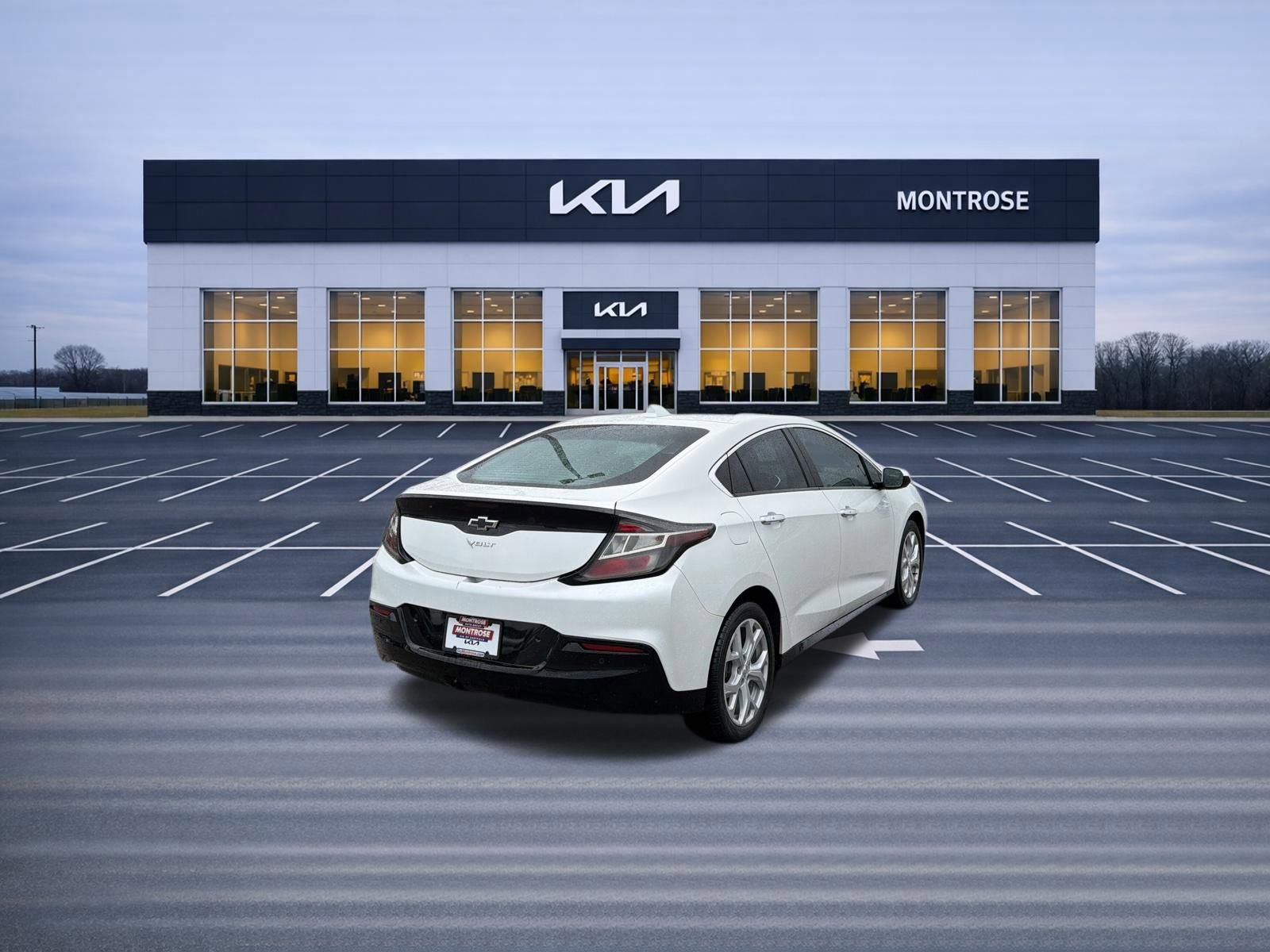 Used 2018 Chevrolet Volt Premier w/ Driver Confidence Package FWD image 5