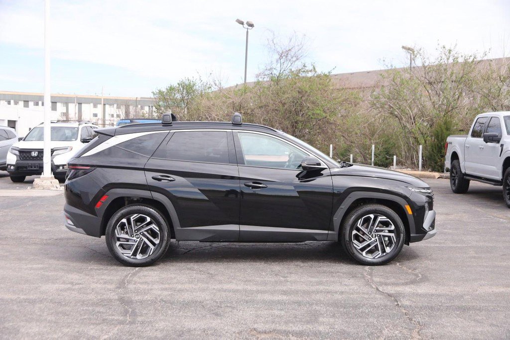 Used 2025 Hyundai Tucson Limited image 5