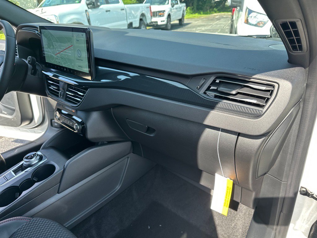 New 2025 Ford Escape ST-Line w/ Tech Pack #1 image 39