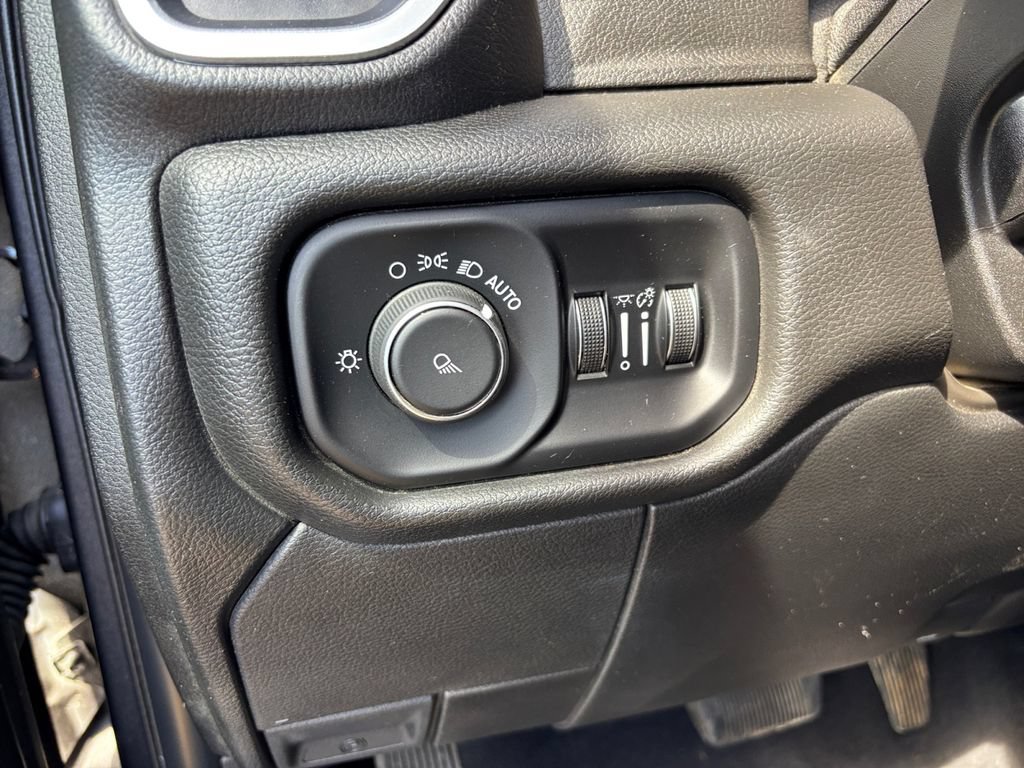 Used 2020 RAM 2500 Big Horn AWD/4WD image 28