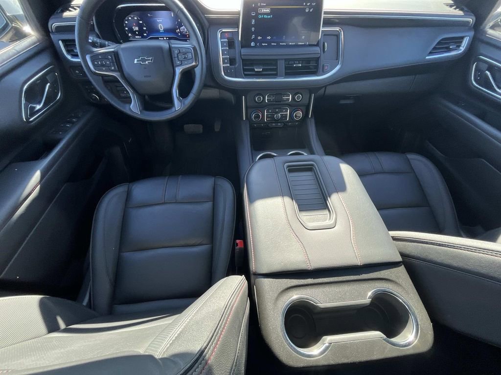 Used 2024 Chevrolet Suburban RST w/ Luxury Package image 17