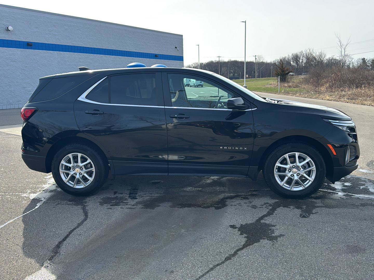 Used 2023 Chevrolet Equinox LT image 8