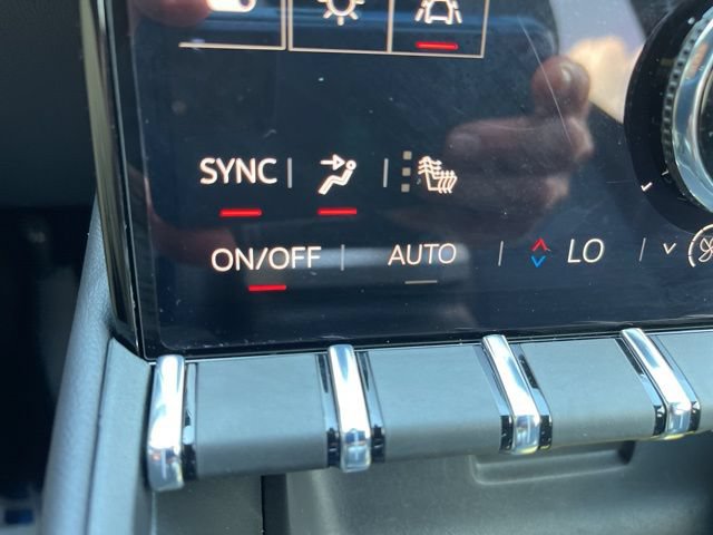 New 2026 GMC Terrain Elevation w/ Elevation Premium Package AWD/4WD image 23