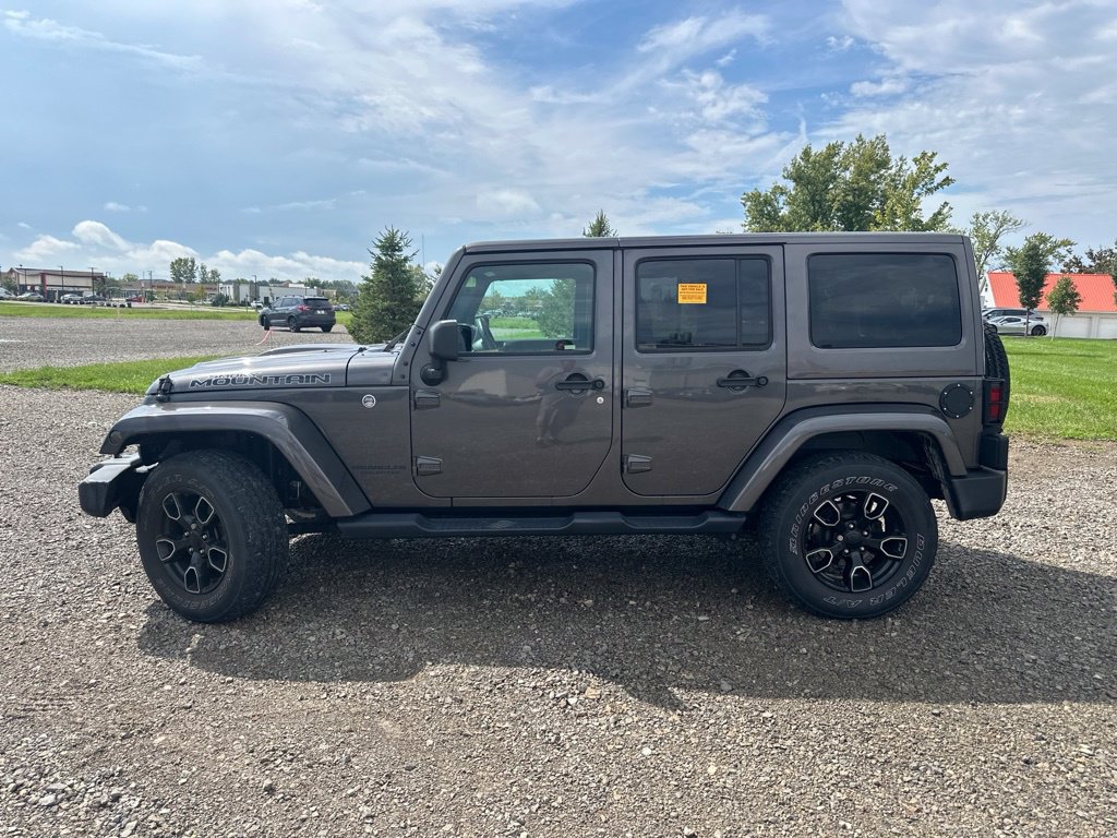 Used 2017 Jeep Wrangler Unlimited Sahara AWD/4WD image 9