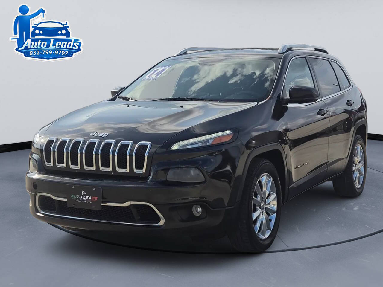 Used 2014 Jeep Cherokee Limited AWD/4WD image 3