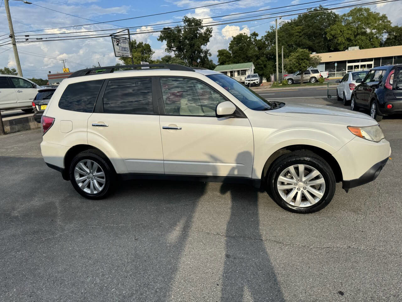 Used 2013 Subaru Forester 2.5X Premium w/ Popular Pkg 3 image 18