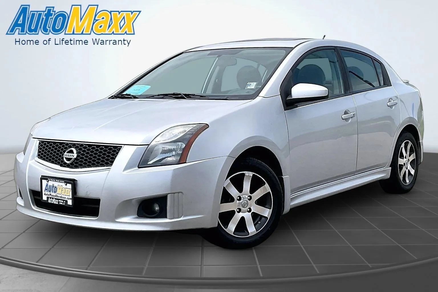 Used 2012 Nissan Sentra 2.0 SR w/ Special Edition Pkg