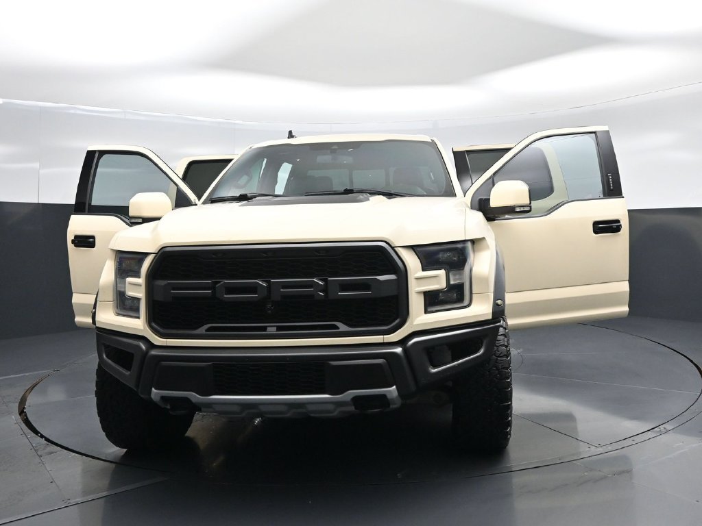 Used 2019 Ford F150 Raptor w/ Equipment Group 802A Luxury AWD/4WD image 29