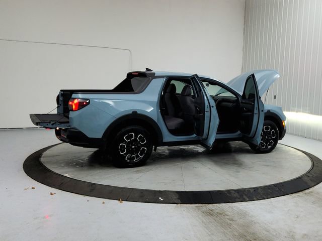 Used 2024 Hyundai Santa Cruz SE AWD/4WD image 15