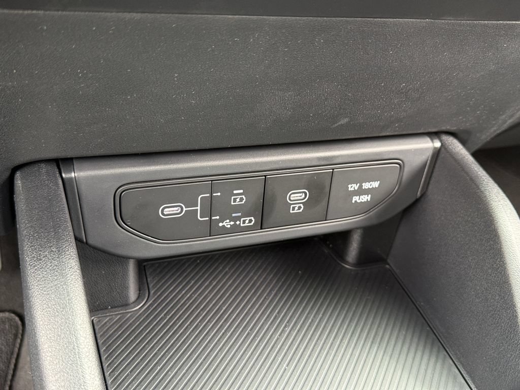 New 2026 Kia K4 FWD image 18