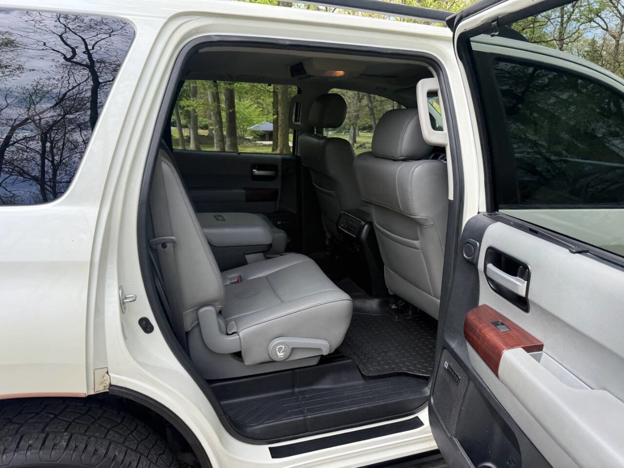 Used 2012 Toyota Sequoia Platinum AWD/4WD image 54