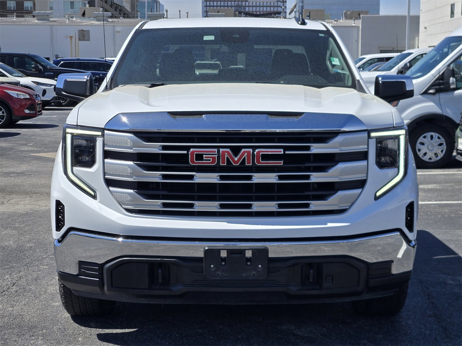 Used 2023 GMC Sierra 1500 SLE image 2
