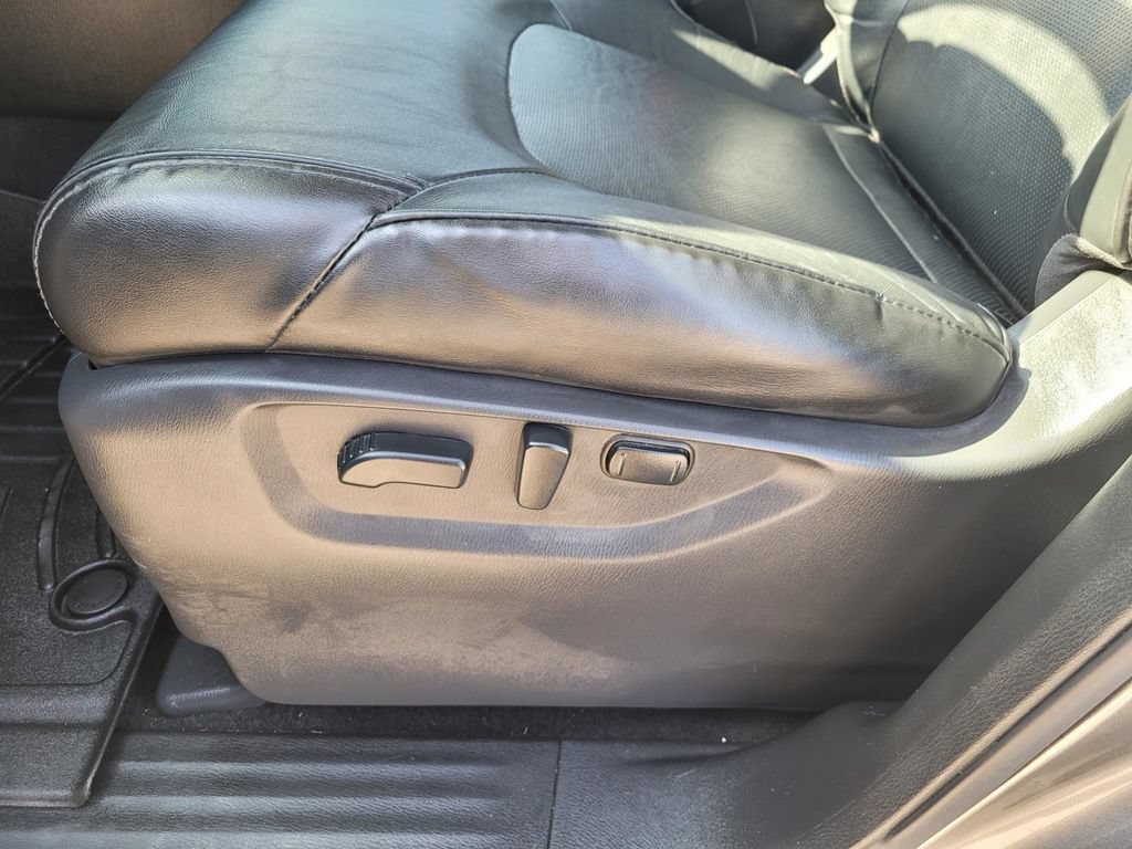 Used 2021 Nissan Armada SL w/ Captain's Chairs Package RWD image 21
