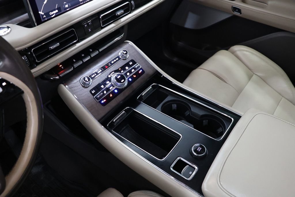 Used 2020 Lincoln Aviator Reserve w/ Equipment Group 202A AWD/4WD image 32