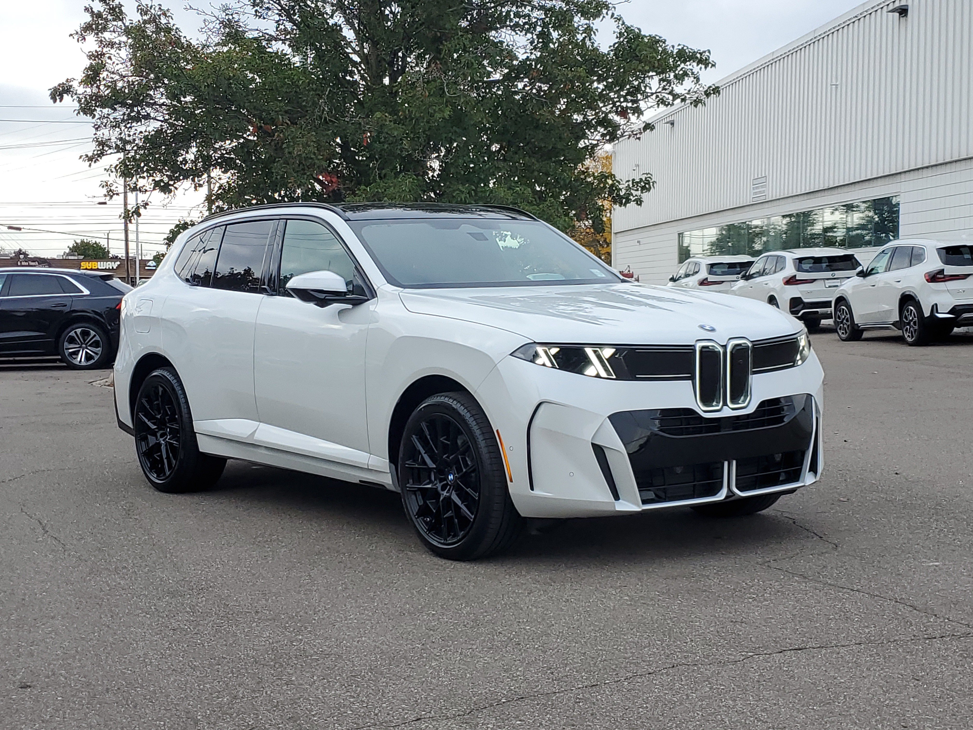 New 2027 BMW X5 xDrive40i w/ M Sport Package AWD/4WD image 7