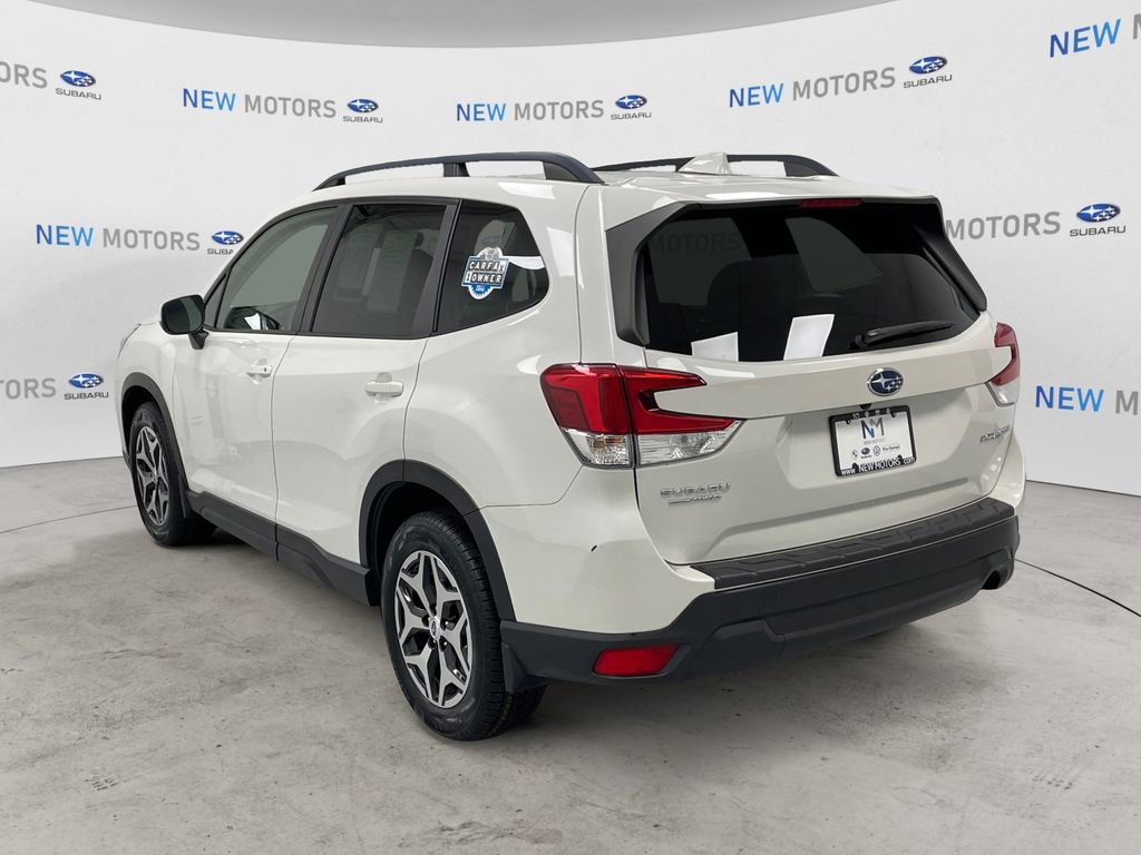 Used 2019 Subaru Forester Premium w/ All-Weather Package image 2