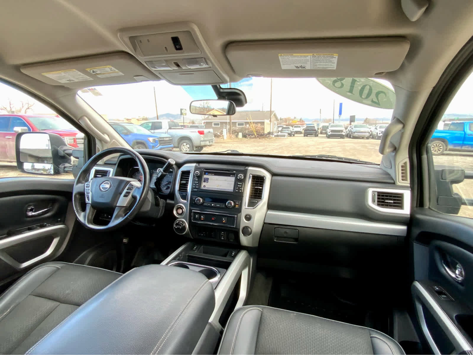 Used 2018 Nissan Titan PRO-4X image 36