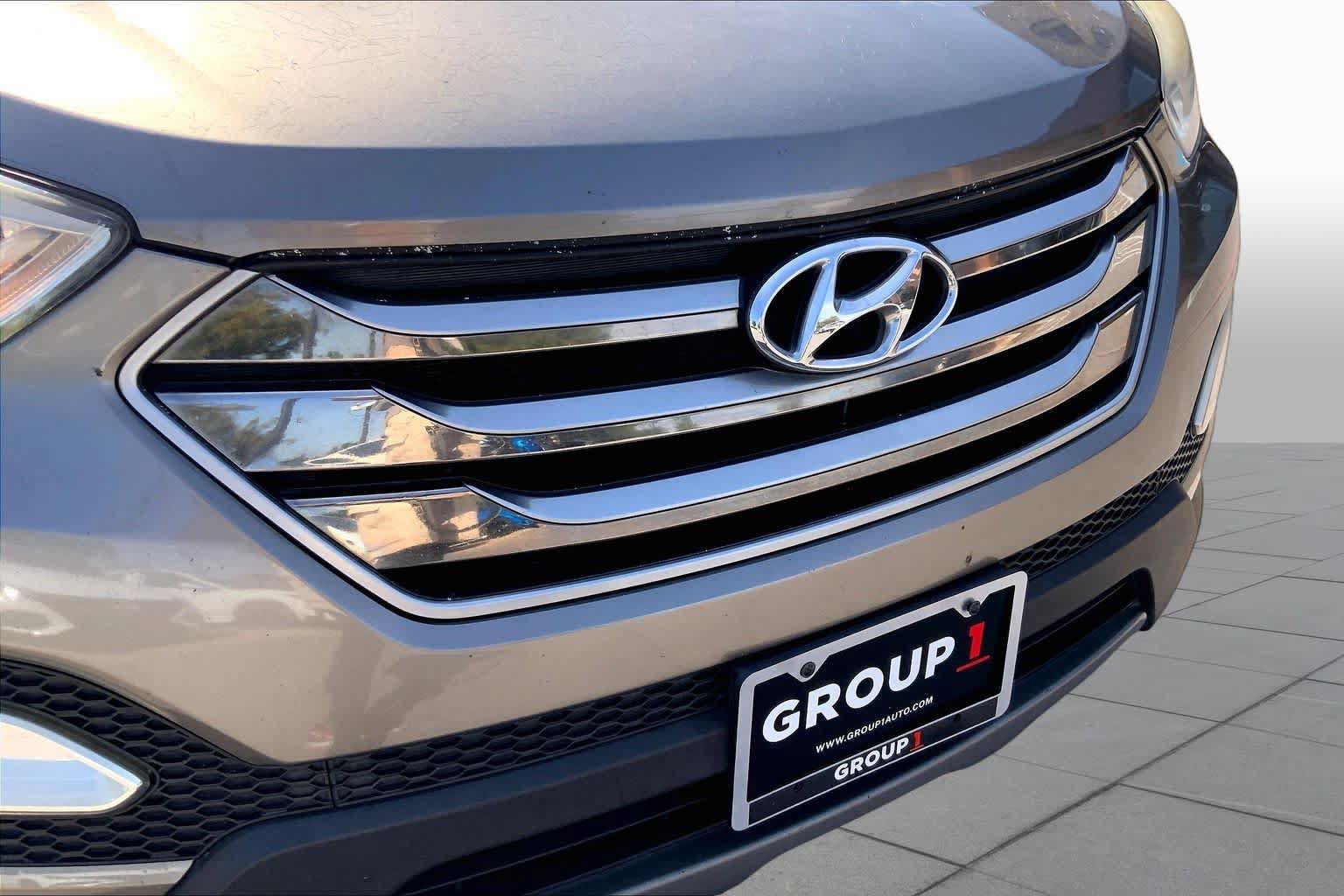 Used 2016 Hyundai Santa Fe Sport 2.0T w/ Option Group 05 FWD image 30