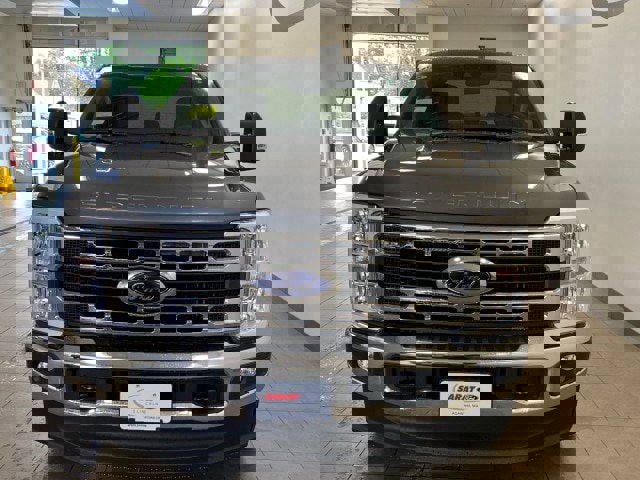 New 2025 Ford F250 XLT w/ FX4 Off-Road Package image 3