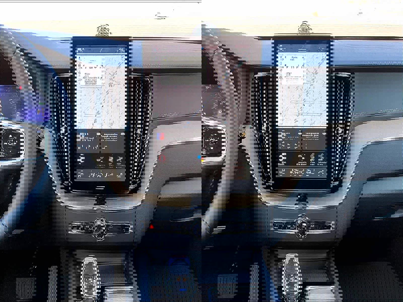 New 2026 Volvo XC60 T8 Ultra w/ Climate Package image 9