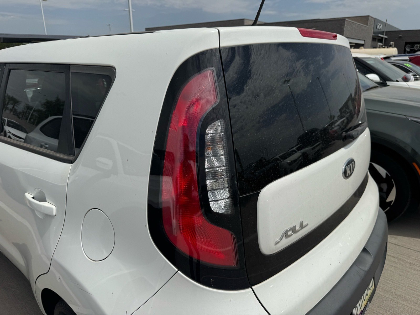 Used 2016 Kia Soul FWD image 7