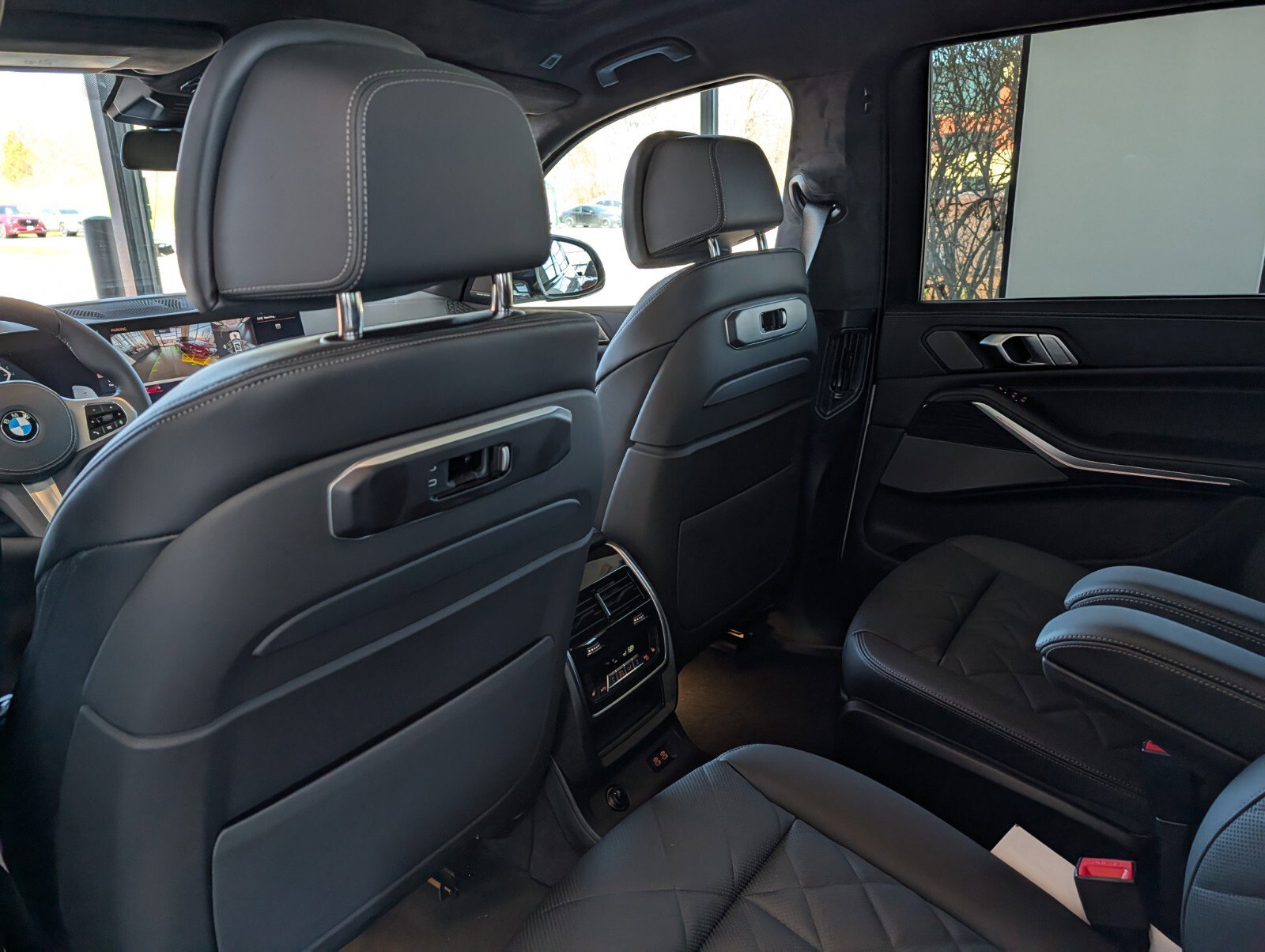 New 2026 BMW X7 xDrive40i w/ M Sport Package image 14
