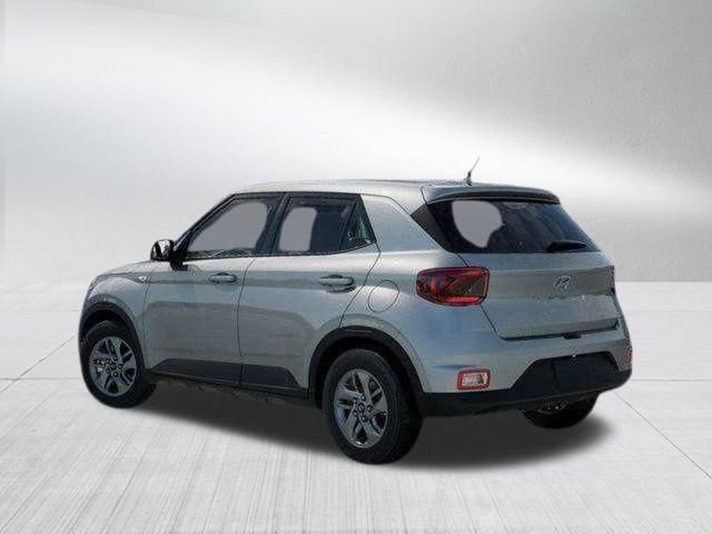 New 2026 Hyundai Venue SE FWD image 5