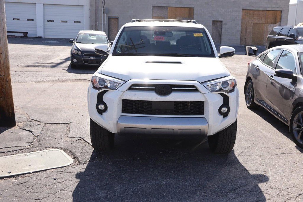 Certified 2022 Toyota 4Runner TRD Off-Road Premium w/ Moonroof Package image 3