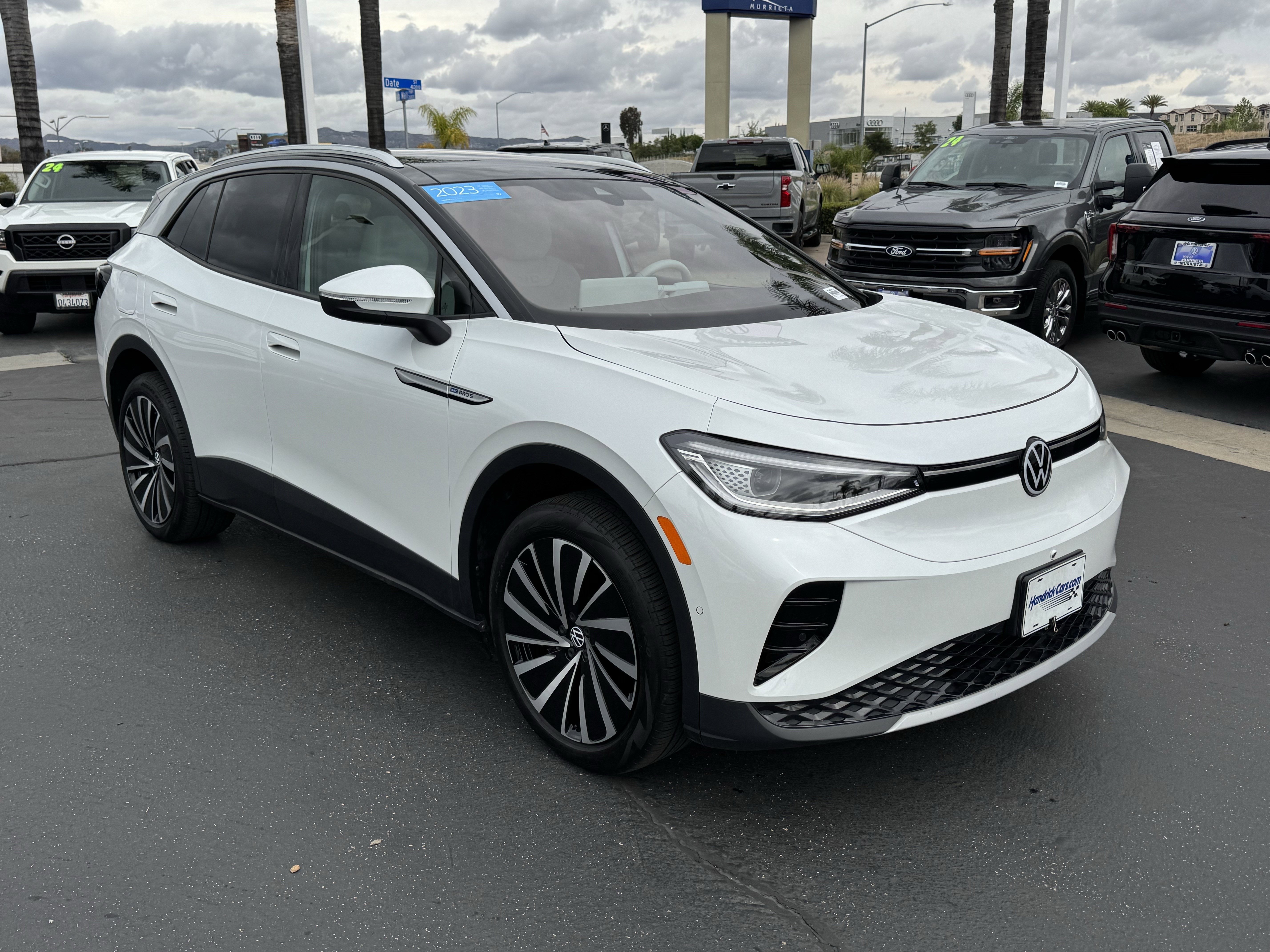 Certified 2023 Volkswagen ID.4 Pro S Plus image 2