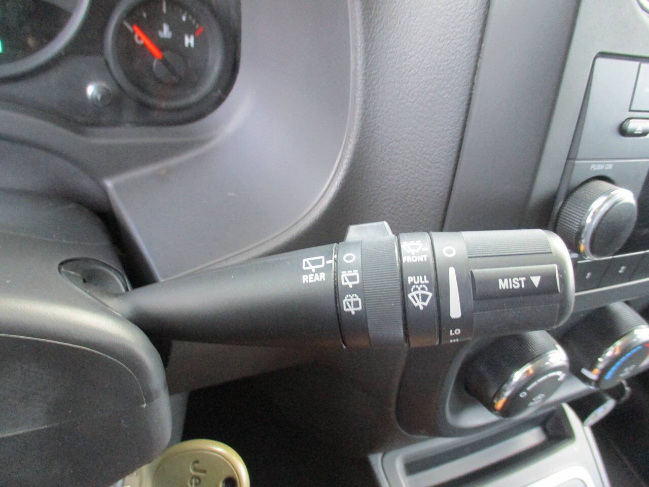 Used 2010 Jeep Patriot Sport FWD image 18