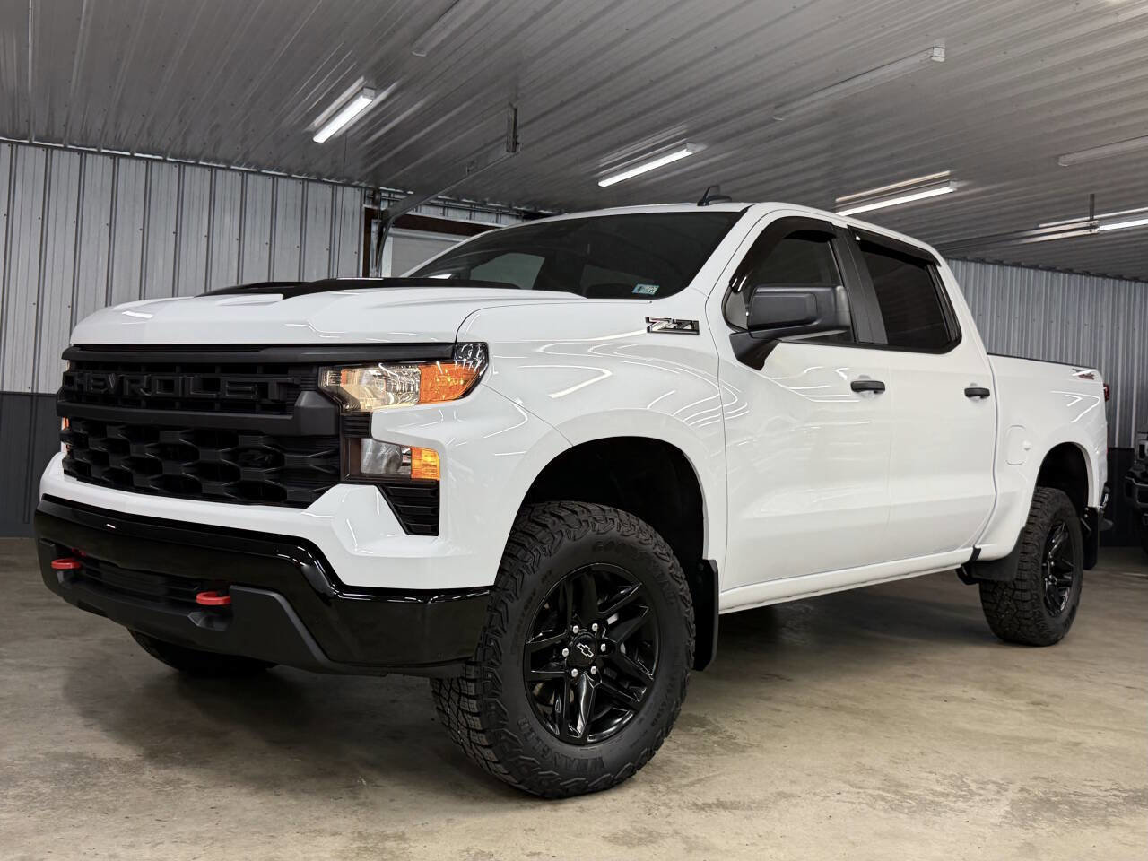 Used 2023 Chevrolet Silverado 1500 Custom Trail Boss w/ LPO, Dark Essentials Package