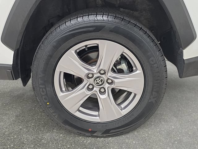 Certified 2025 Toyota RAV4 XLE AWD/4WD image 27