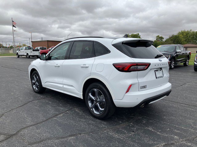 Used 2023 Ford Escape ST-Line w/ Tech Pack #1 image 3