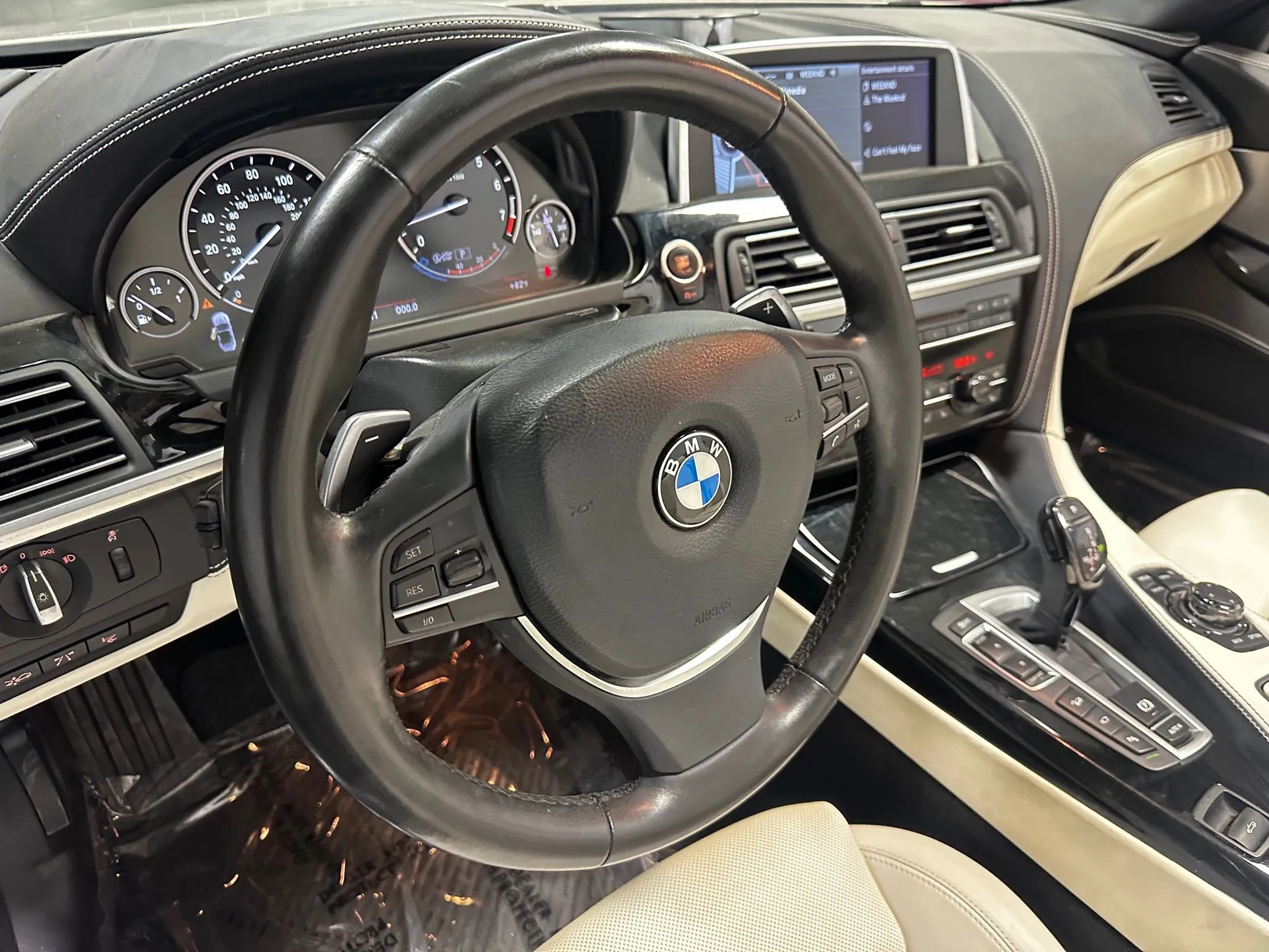 Used 2013 BMW 650i xDrive Convertible image 8