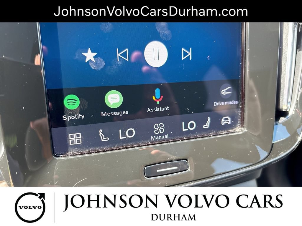Used 2023 Volvo C40 Recharge Core AWD/4WD image 17