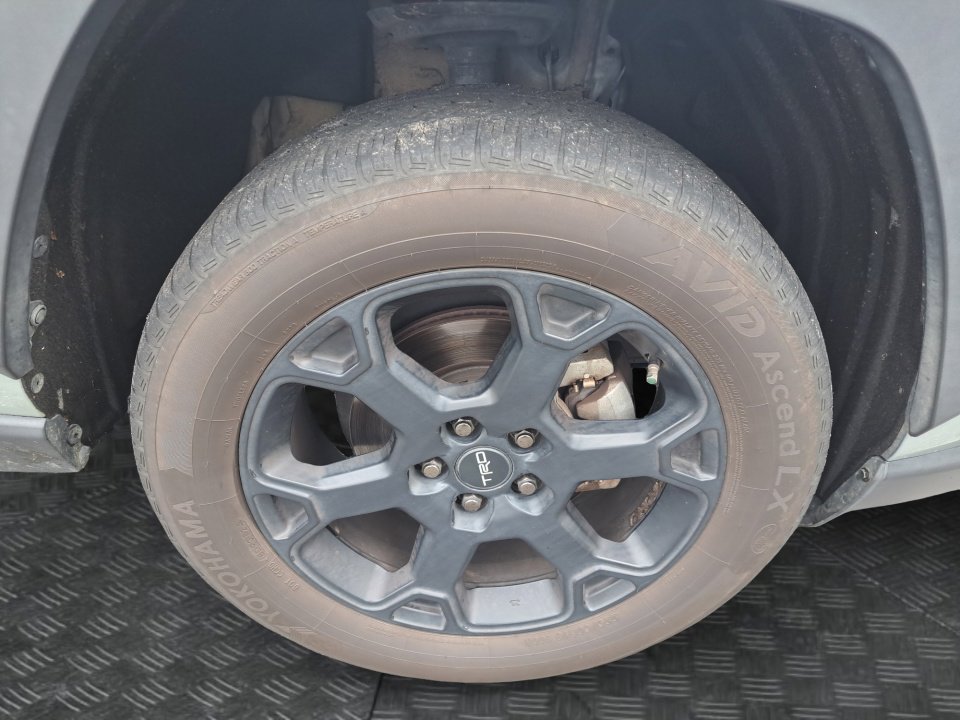 Used 2020 Toyota RAV4 TRD Off-Road AWD/4WD image 21