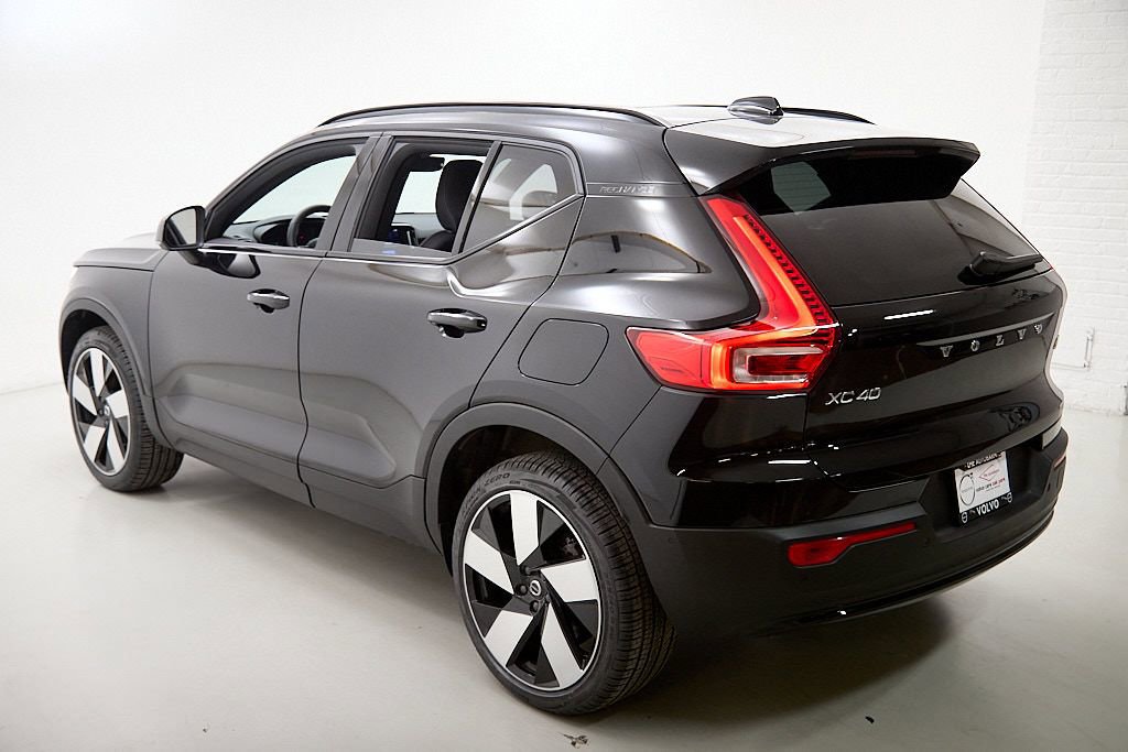 Certified 2023 Volvo XC40 Recharge Ultimate image 7