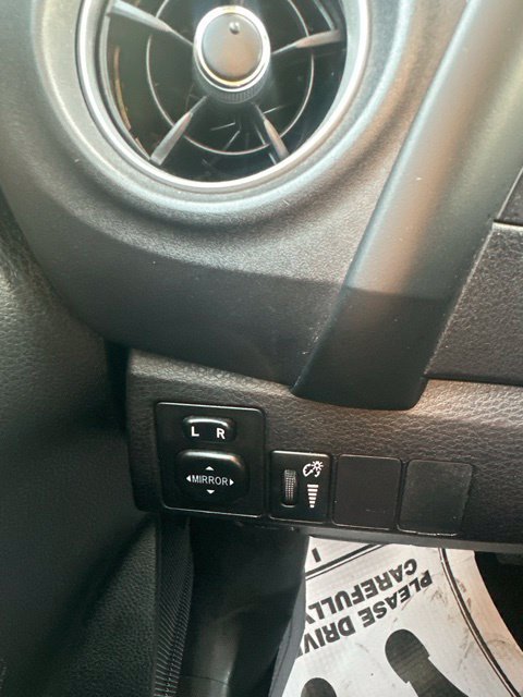 Used 2017 Toyota Corolla L FWD image 17