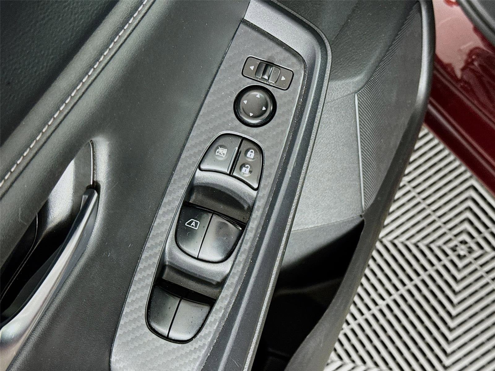 Certified 2024 Nissan Sentra SV FWD image 18
