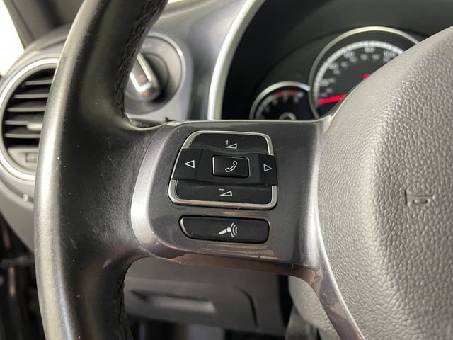 Used 2016 Volkswagen Beetle 1.8T SE FWD image 11