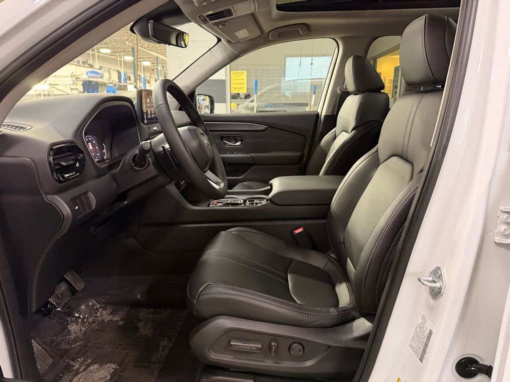 New 2026 Honda Pilot Touring image 12