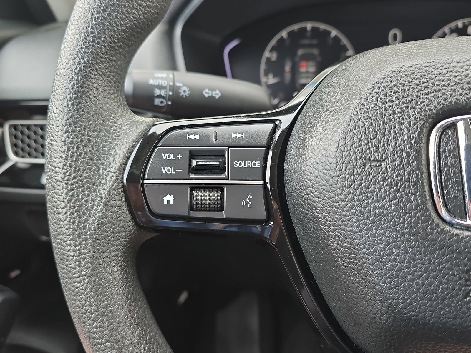 Used 2023 Honda Civic LX image 19