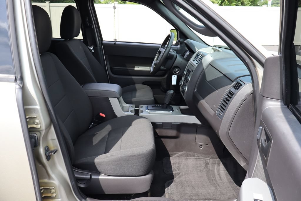 Used 2010 Ford Escape XLT FWD image 27