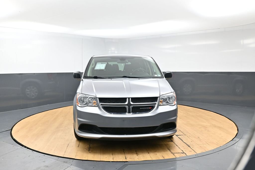 Used 2018 Dodge Grand Caravan SE w/ UConnect Hands-Free Group FWD image 5