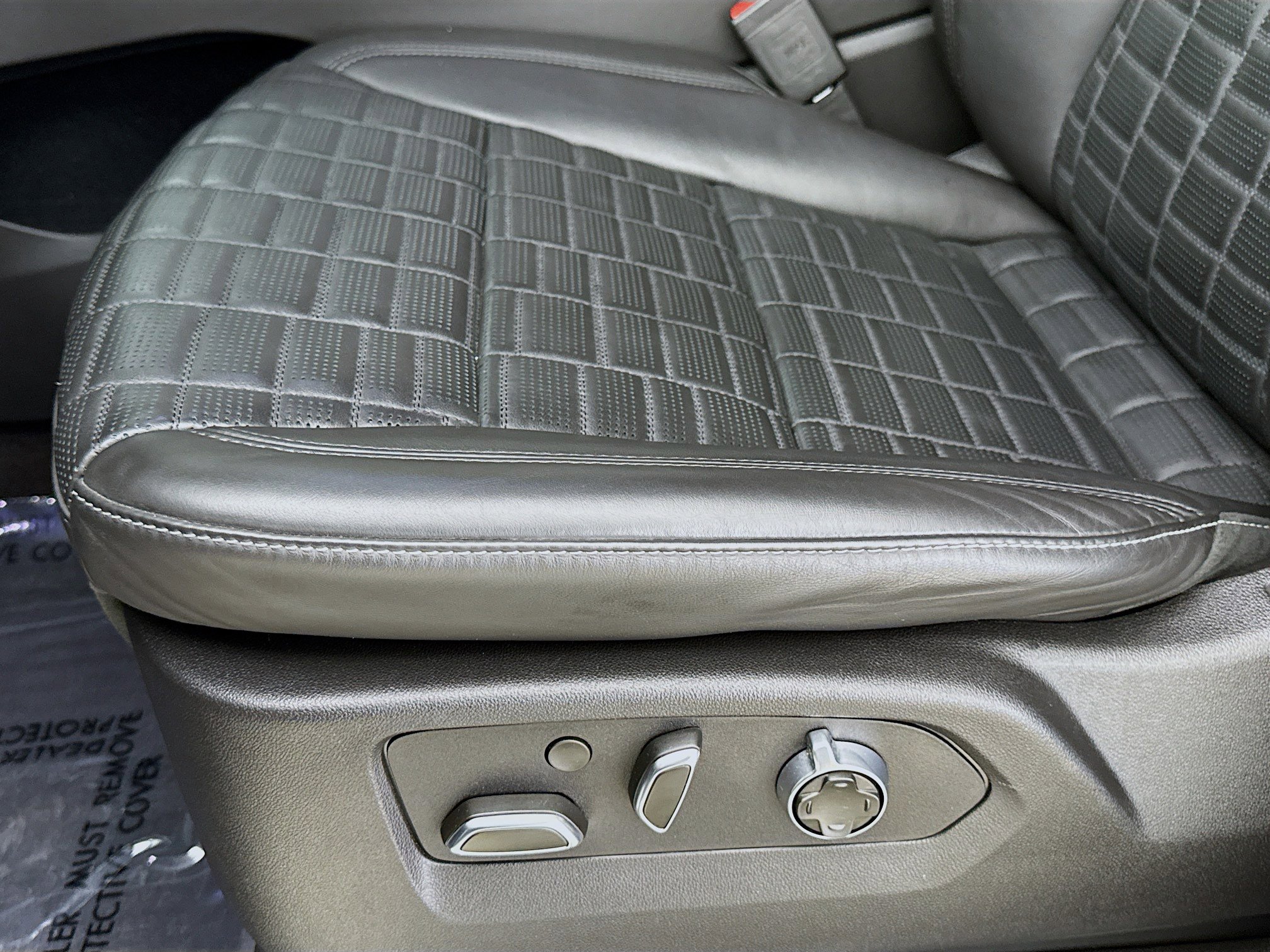 Used 2025 Cadillac Escalade Sport Platinum w/ LPO, ONYX Package image 20