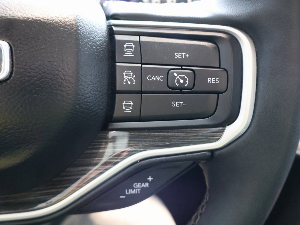 Used 2022 Jeep Wagoneer Series II w/ Premium Group I image 18