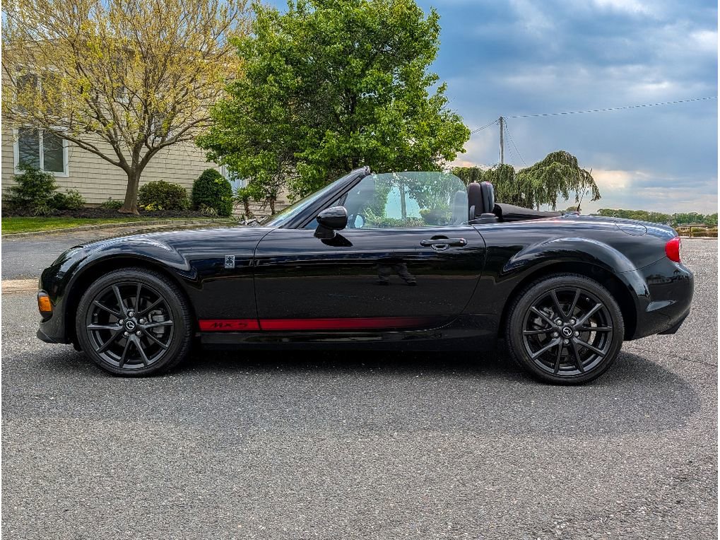 Used 2015 MAZDA MX-5 Miata Club RWD image 17